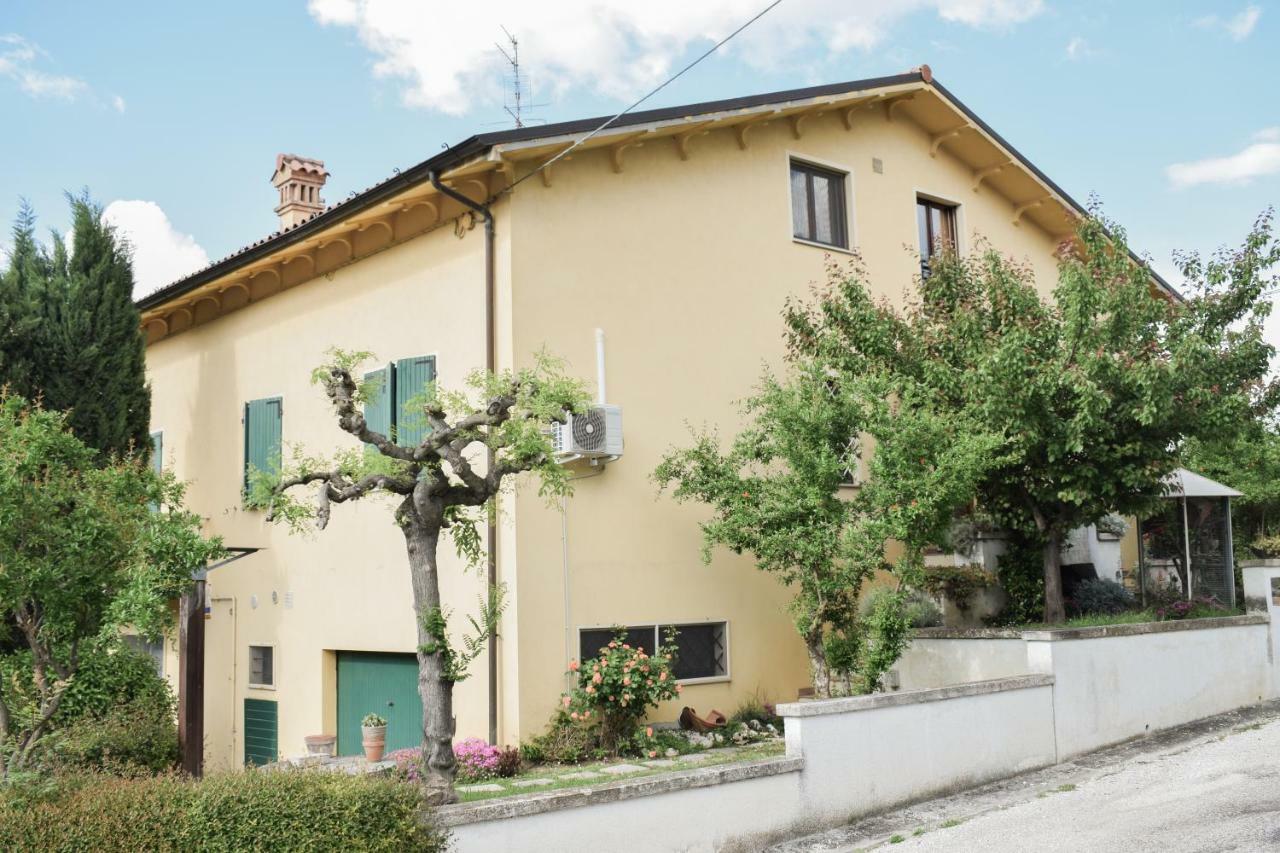 Tre Civette Sul Como Cartoceto Buitenkant foto