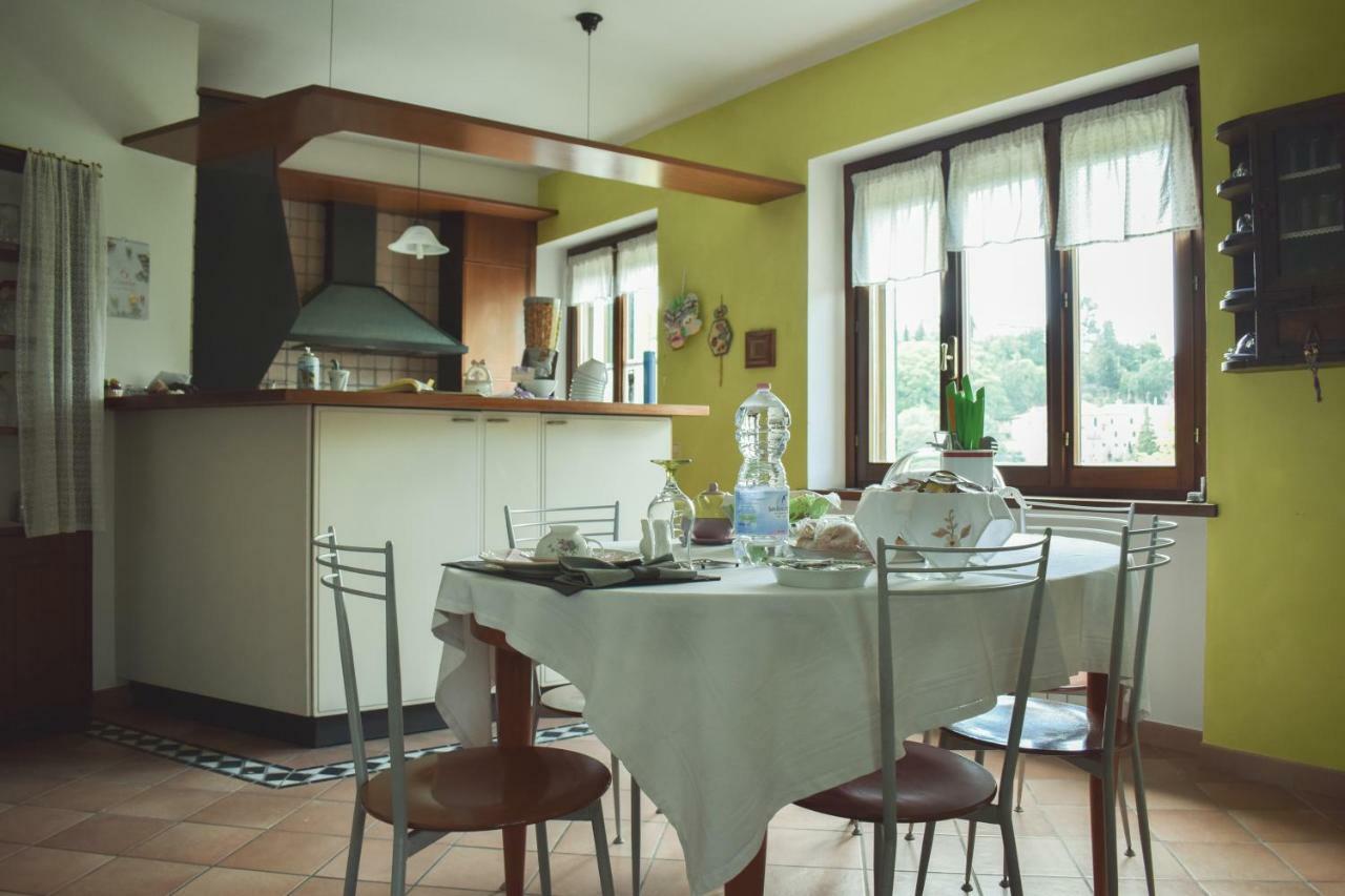 Tre Civette Sul Como Cartoceto Buitenkant foto